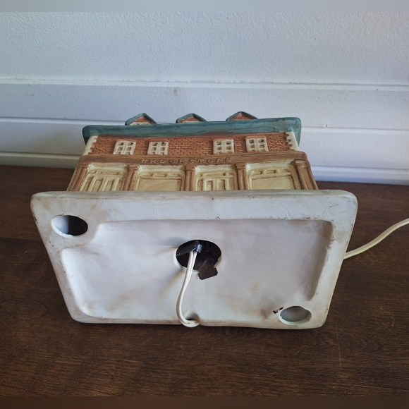 Brookstone historic building for Christmas Village - Picture 11 of 11